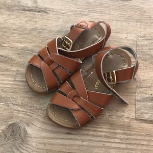 Girls saltwater sandals